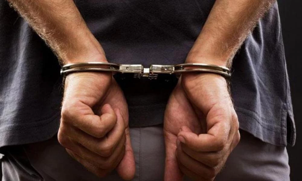 Στα χέρια της ελληνικής αστυνομίας δύο κατά συρροή ληστές